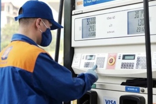 Việt Nam duy trì ổn định thị trường xăng dầu