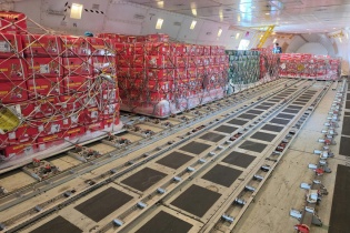Gần 100 tấn nông sản Việt lên máy bay sang Trung Đông