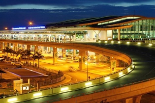Nâng chất lượng Sân bay Tân Sơn Nhất để đón du khách hạng thương gia 
