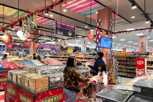 TP.HCM tăng cường kiểm tra, đảm bảo chất lượng hàng hóa phục vụ Tết Nguyên đán Ất Tỵ