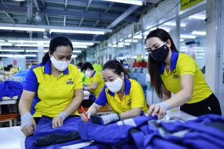 Xuất khẩu dệt may tăng trưởng vượt bậc nhờ chiến lược mở rộng thị trường