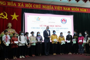 Hoiana tặng học bổng trị giá 25.000 USD cho học sinh Quảng Nam 