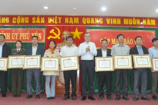 Phú Yên khen thưởng báo chí tuyên truyền tốt Đại hội Đảng bộ tỉnh 