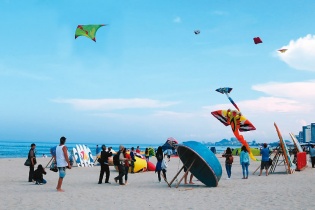 "Enjoy Danang – Tận hưởng Đà Nẵng", mùa du lịch biển Đà Nẵng sôi động trở lại