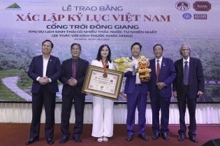 Cổng Trời Đông Giang - Khu du lịch sinh thái nhiều thác nước tự nhiên nhất Việt Nam