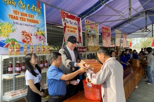 Khu nghỉ dưỡng Hoiana mang Tết ấm đến cho người nghèo tỉnh Quảng Nam 