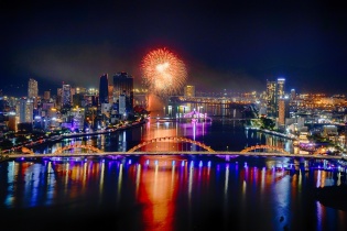 Đà Nẵng lần đầu tổ chức Lễ hội Giáng sinh - Chào năm mới 2025