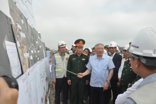 Phó thủ tướng Nguyễn Hoà Bình đôn đốc tiến độ cao tốc Hòa Liên - Túy Loan