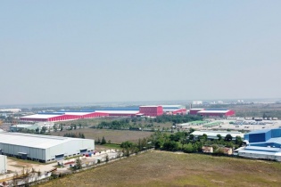 Dư địa lớn để phát triển điện mặt trời mái nhà tại khu công nghiệp 