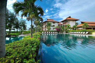 Furama Resort Đà Nẵng nhận bằng khen từ Bộ Văn hóa, Thể thao và Du lịch 