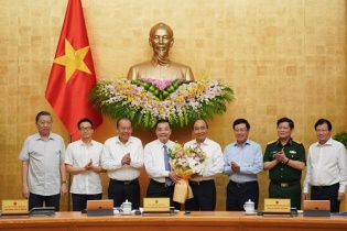 Họp Chính phủ, Thủ tướng chúc mừng tân Chủ tịch UBND TP. Hà Nội Chu Ngọc Anh