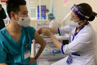 Hà Nội cam kết phân bổ vaccine COVID-19 công bằng, minh bạch