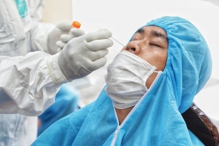 Hà Nội: Giám sát, xét nghiệm trường hợp nguy cơ cao về từ địa bàn có dịch