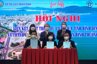 Hà Nội - Bình Định “bắt tay” xây dựng nhiều tour du lịch an toàn, hấp dẫn