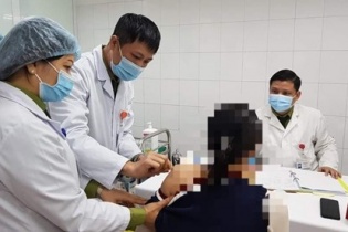 Chủ tịch Hà Nội yêu cầu mở cao điểm tiêm vaccine Covid-19 xuyên Tết