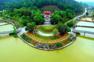 [Ảnh] Khám phá Đền Quốc Tổ Lạc Long Quân nổi tiếng linh thiêng tại Phú Thọ