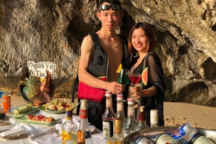 Người làm du lịch yêu thương khách Việt Nam và chiều chuộng từng khách quốc tế