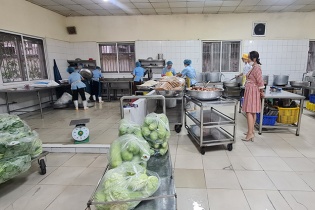 Hà Nội có khoảng 4.350 bếp ăn tập thể trường học