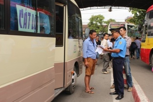 Trong 1 tháng, Hà Nội xử phạt 458 xe khách vi phạm với số tiền hơn 1,11 tỷ đồng