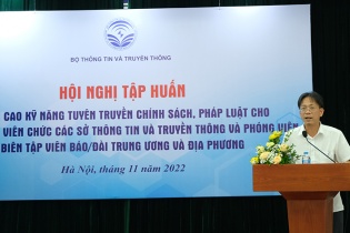 Giảm khoảng cách tiếp cận thông tin cho đồng bào dân tộc thiểu số