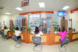 Hà Nội tiếp tục phân cấp, ủy quyền khoảng 700 thủ tục hành chính