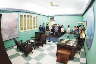 Chuỗi hoạt động kỷ niệm 50 năm chiến thắng “Hà Nội - Điện Biên Phủ trên không”