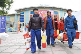 64 gian hàng thiết yếu, 2 gian hàng 0 đồng tại Chợ Tết Công đoàn 2023