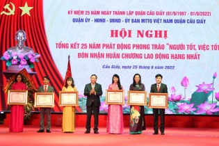 Quận Cầu Giấy đón nhận Huân chương Lao động hạng Nhất