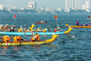 50 đội và 800 người tham gia Giải Bơi chải thuyền rồng Hà Nội 2024