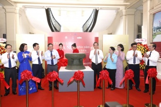 Bật mí về Bảo vật Quốc gia Trống đồng Cổ Loa Hà Nội tặng TP.HCM