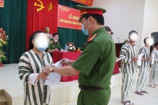 Hà Nội khuyến khích tù nhân tích cực học tập, lao động cải tạo để được hưởng khoan hồng
