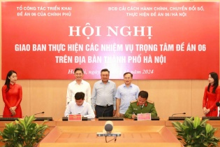Hà Nội sẽ thí điểm tiếp nhận 30 dịch vụ công trực tuyến trên ứng dụng VNeID và iHanoi