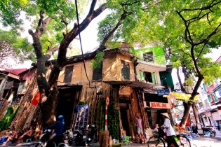 Hà Nội thí điểm hạn chế xe ô tô trên 16 chỗ hoạt động trong khu phố cổ