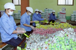 Tăng cường kiểm soát an toàn thực phẩm tại các làng nghề sản xuất bánh, kẹo