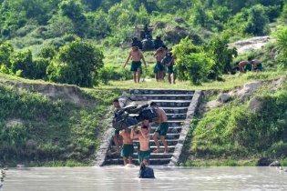 Hà Nội giao hơn 16.000 m2 đất tại Sơn Tây để làm bến vượt sông