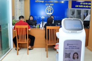 Hà Nội triển khai chiến dịch 45 ngày đêm ra quân hỗ trợ chuyển đổi số tại 126 xã, phường