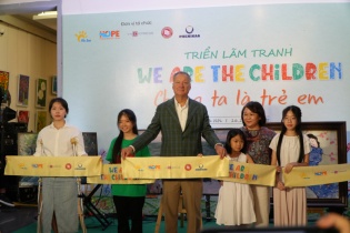 “We are the children” - Tiếng lòng trẻ thơ từ tranh vẽ