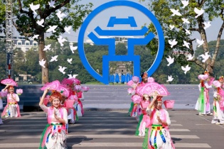 Chuẩn bị chu đáo tổ chức “Ngày Văn hóa Thế giới tại Hà Nội” lần thứ nhất Chuẩn bị chu đáo tổ chức “Ngày Văn hóa Thế giới tại Hà Nội” lần thứ nhất