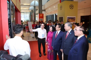 Ứng dụng chuyển đổi số tại Đại hội XVIII Đảng bộ Thành phố Hà Nội