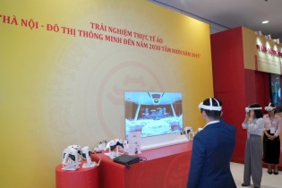 Ứng dụng nhiều mô hình công nghệ số tại Đại hội XVIII Đảng bộ Thành phố Hà Nội