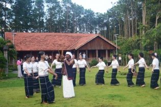 Thúc đẩy phát triển du lịch gắn với văn hóa truyền thống các dân tộc thiểu số