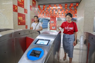 Hà Nội áp dụng sinh trắc học trong kiểm soát vé metro