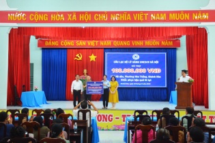 Doanh nghiệp du lịch Hà Nội chia sẻ, hỗ trợ người dân vùng lũ Nha Trang