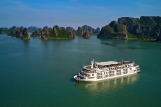 Du thuyền cao cấp tạo động lực mới cho du lịch trải nghiệm vịnh Hạ Long