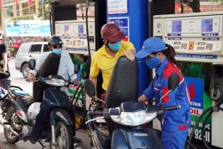 Hà Nội yêu cầu bảo đảm nguồn cung xăng dầu cho sản xuất và tiêu dùng