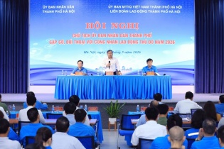 Chủ tịch Hà Nội đối thoại với công nhân: Ưu tiên an sinh và kỹ năng số