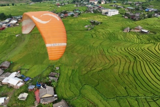 Mùa vàng Mường Hoa nhìn từ bầu trời: Vẻ đẹp người đi bộ không thể thấy hết