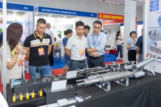  Hơn 200 doanh nghiệp quy tụ tại triển lãm quốc tế ngành nhựa và cao su