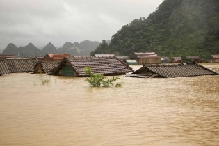 Thiên tai "cuốn trôi" 13.000 tỷ đồng tại Nam Trung Bộ chỉ trong 5 ngày