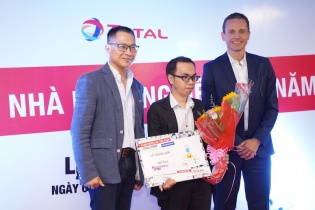 Kính hỗ trợ người khuyết tật sử dụng máy tính giành giải nhất cuộc thi Nhà Khởi nghiệp của năm